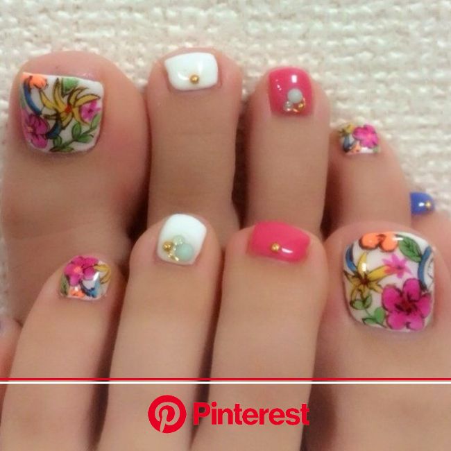 夏 フット ジェル お客様 Anailsのネイルデザイン No ネイルブック Pretty Toe Nails Toe Nails Toe Nail Designs Clara Beauty My