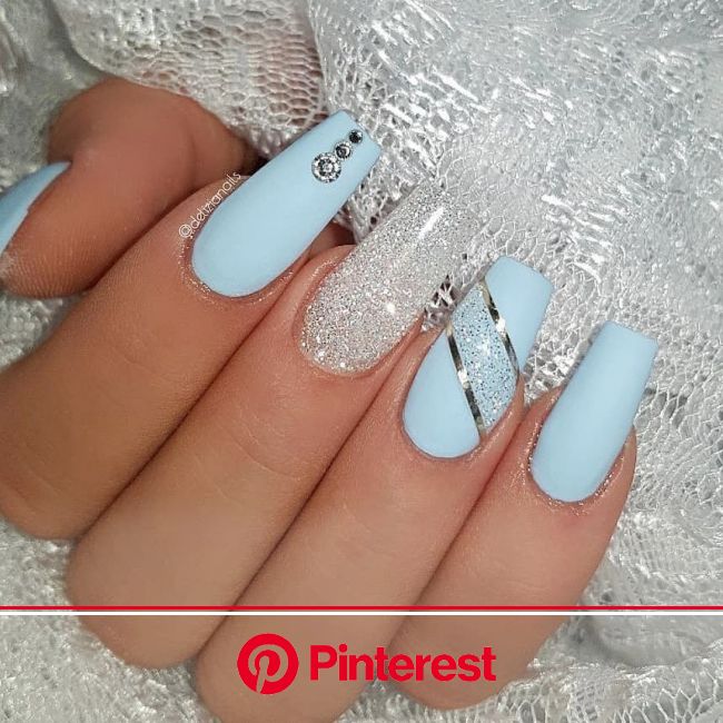 Ice Blue and Diamond ❤️❄️❄️ @jet_set_beauty_nails @delizianails  #christmasnails #iceblue #bluenails #icen… | Blue glitter nails, Blue gel nails, Blue