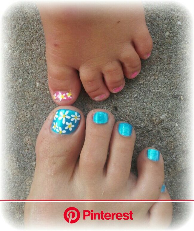 Mother daughter daisy design | Toe nail designs, Toe nails, Nail designs 2015